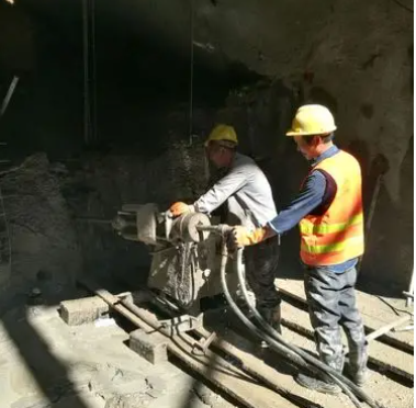 咸安水下抗分散灌浆料特点 水下不分散注浆料介绍